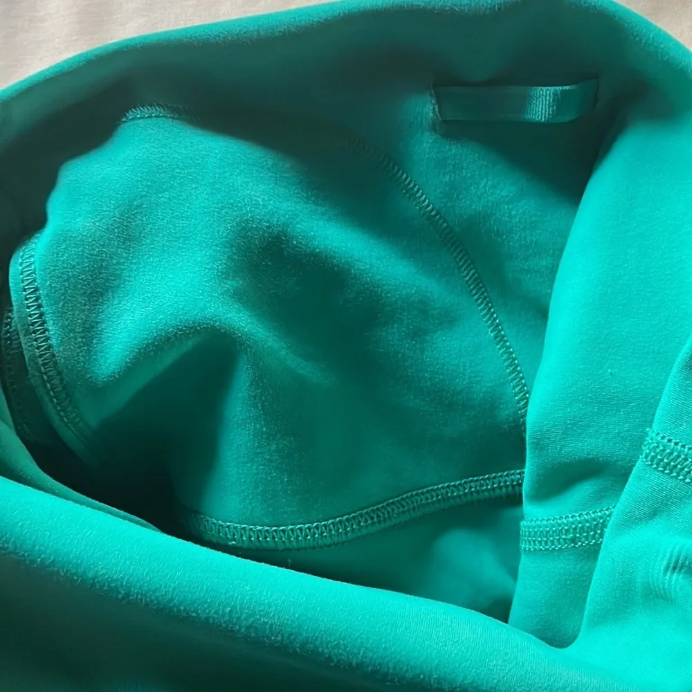 lululemon athletica vibrant teal